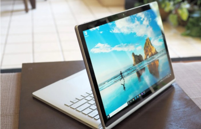 سرفیس با بهترین صفحه نمایش