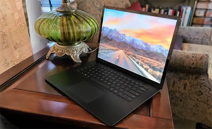 نمایشگر Surface Laptop 4 13.5 /Core i5 1135G7 / 8Gb Ram/ 256Gb SSD