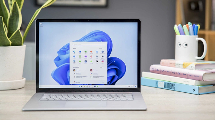پورت ها و نمایشگر Surface Laptop 6