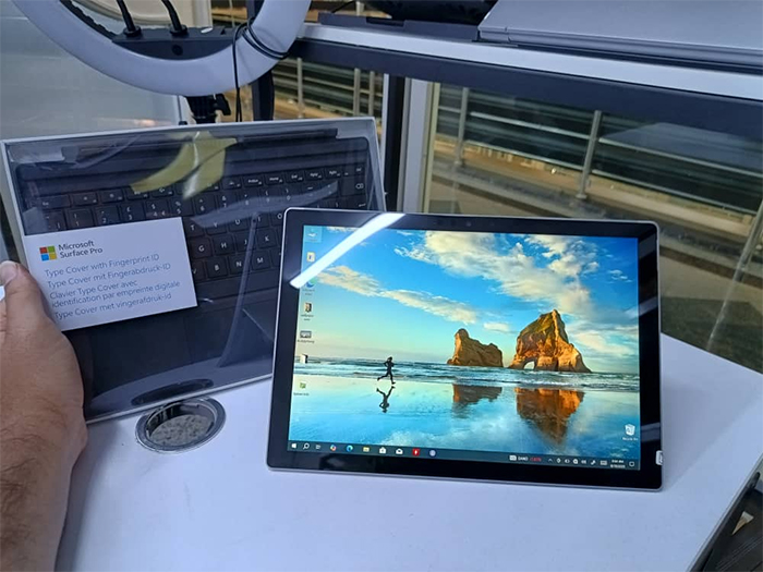 بررسی پورت ها و اتصالات سرفیس پرو 7 مدل i5