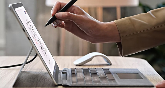 عملکرد و پردازنده سرفیس پرو 7 پلاس